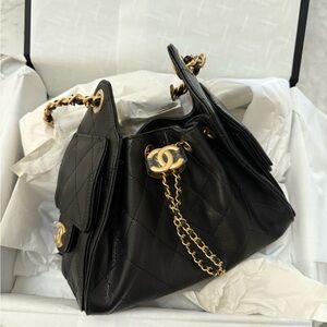 BNIB Chanel 25 MINI BLACK CAVIAR